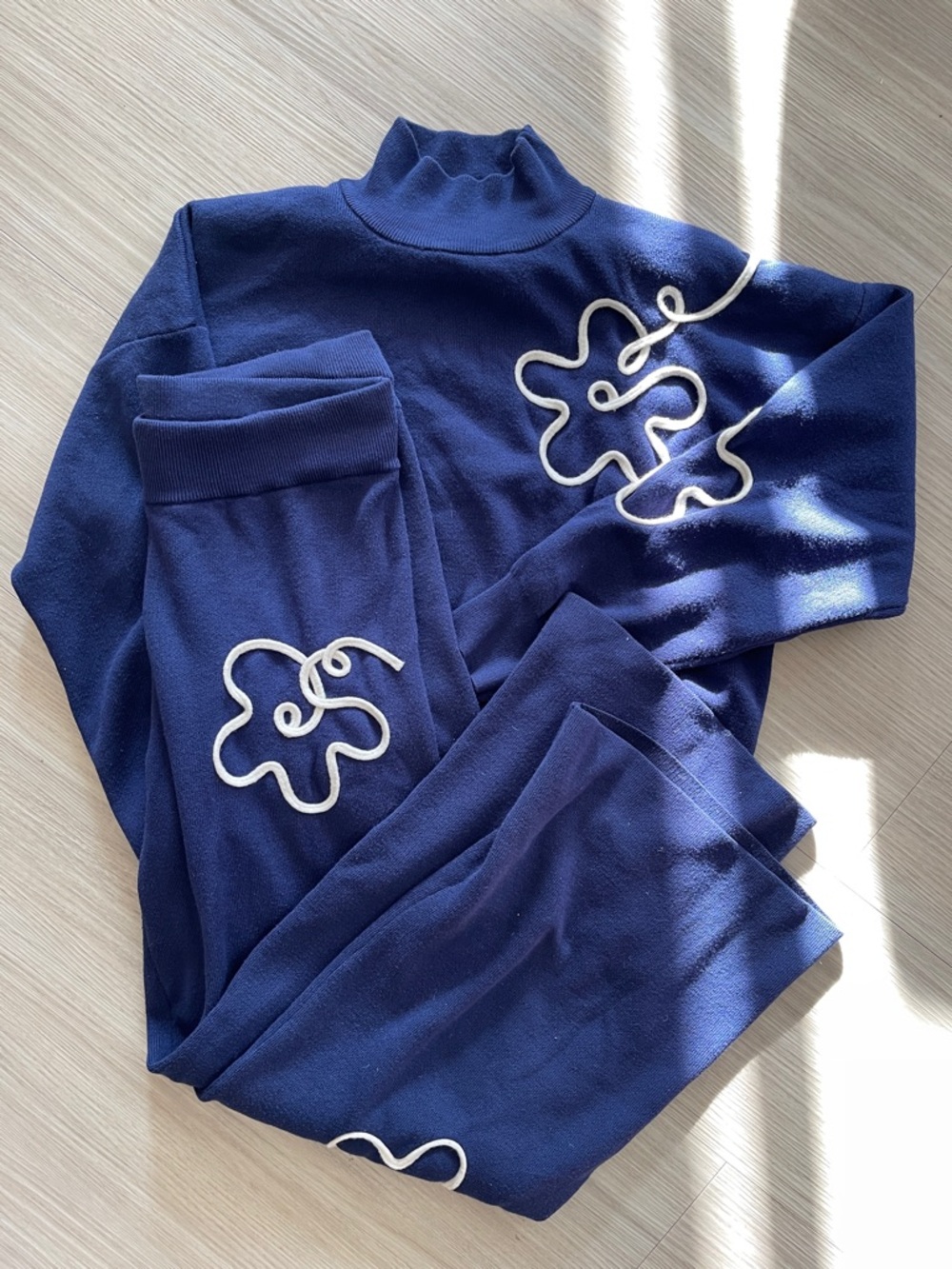 Size XL navy blue lounge set